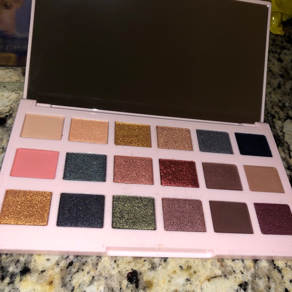 BNIB Ciate The Editor Palette New England Vegan Clean Beauty - Picture 2 of 12